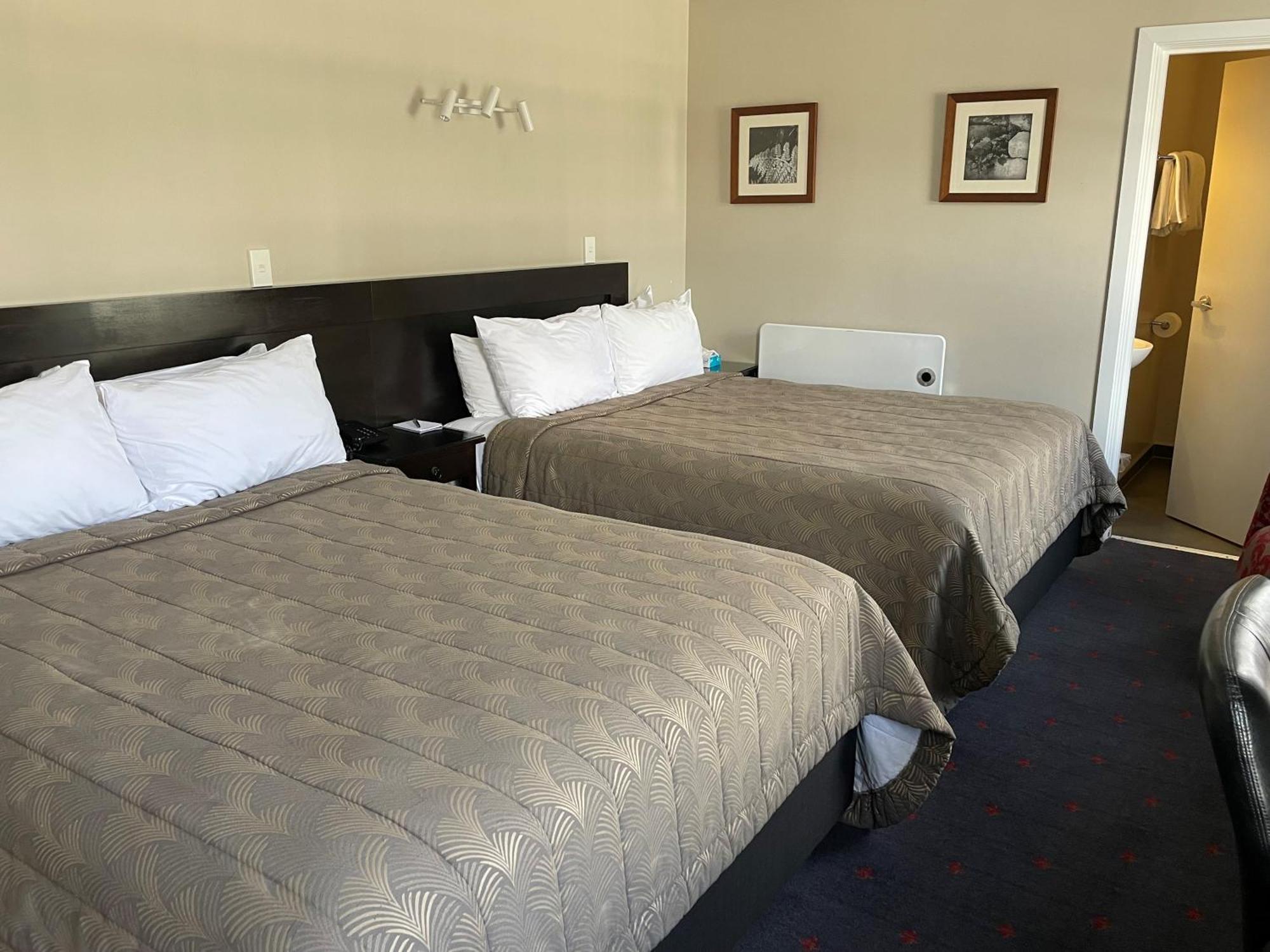 Discovery Settlers Hotel Whangarei Exteriör bild